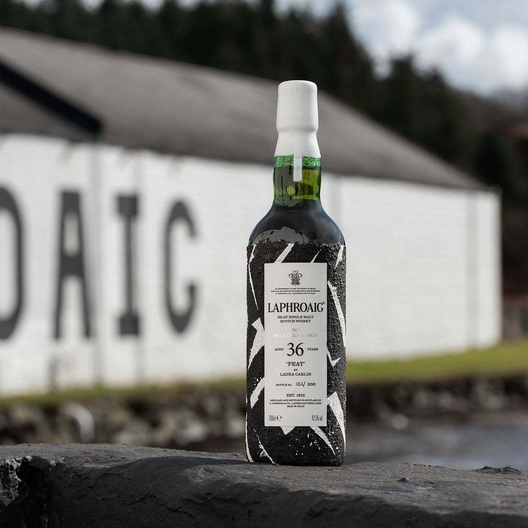Laphroaig36YearOldWallCollection