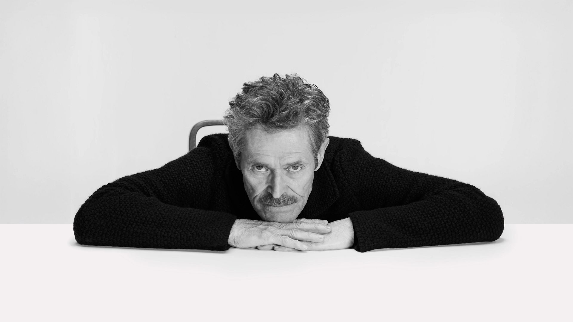 Willem Leaning Forward on Hands No Branding