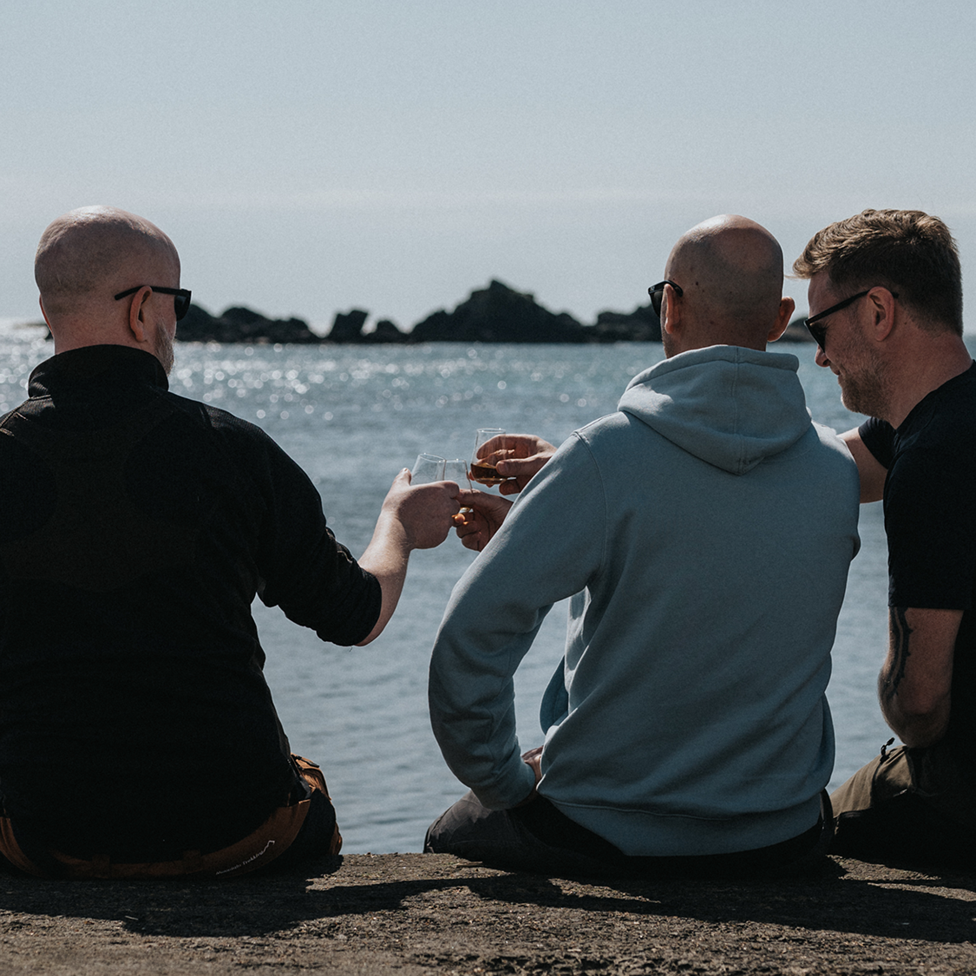Laphroaig Cairdeas Bottle Toast Friend Square