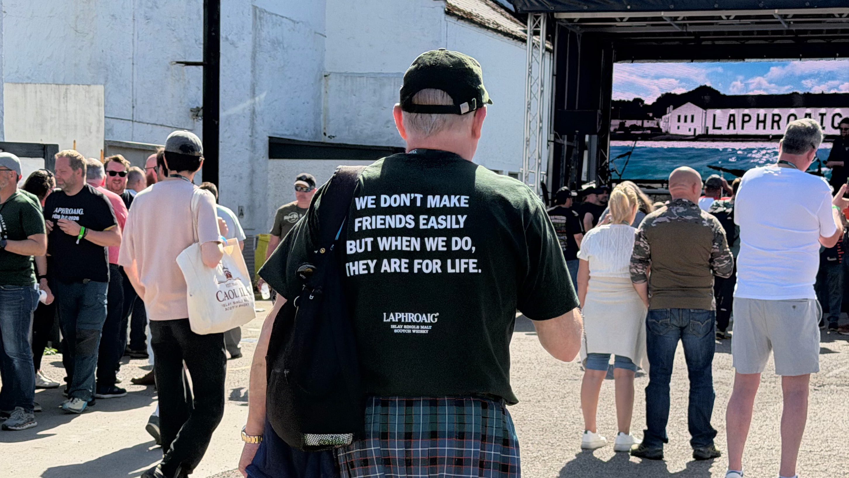 Feis Ile T Shirt Friends