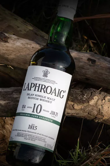 LAPHROAIG 10 CASK STRENGTH BATCH 14 LAPHROAIG 10 CASK STRENGTH BATCH 14