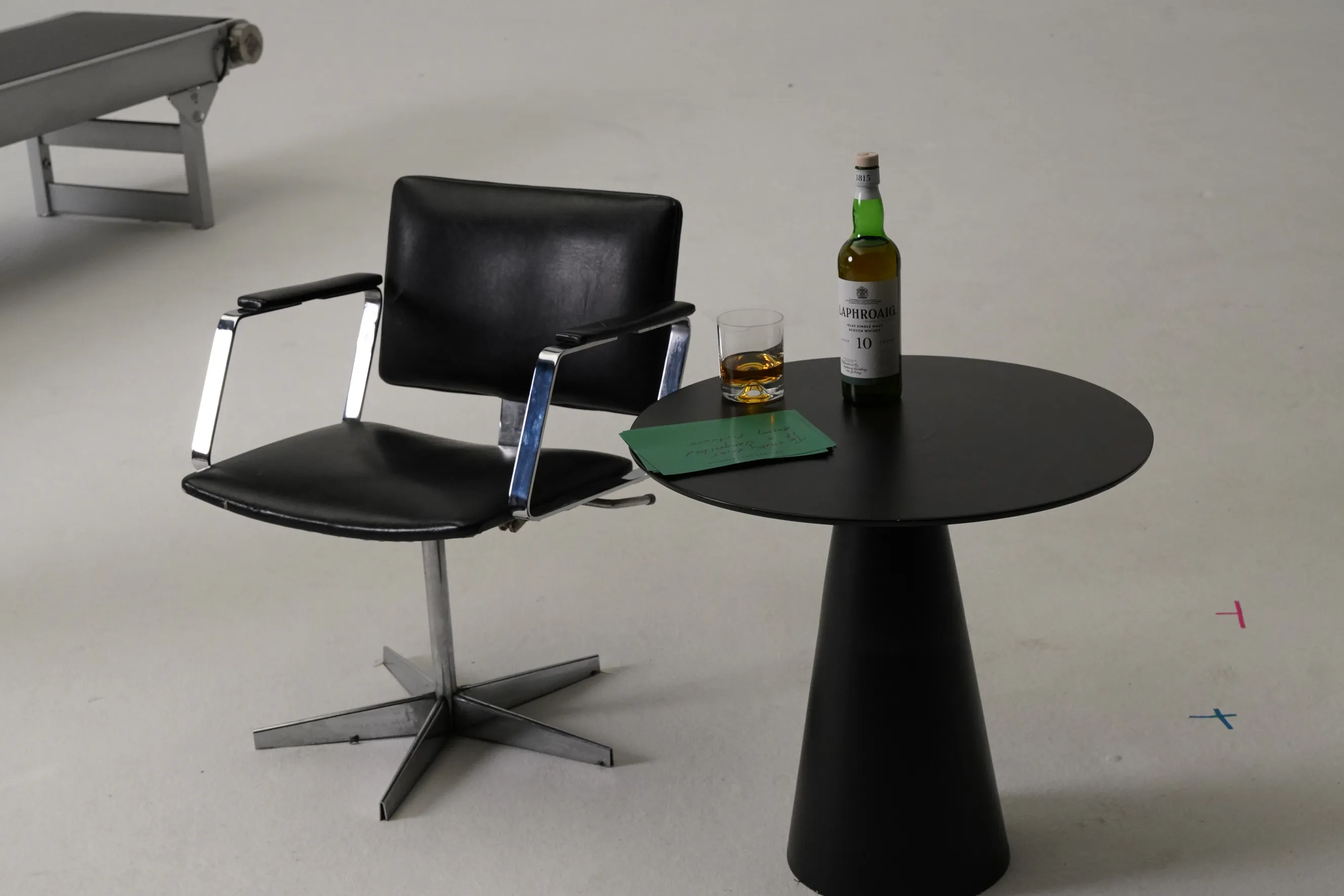 Teaser Image Table.jpg