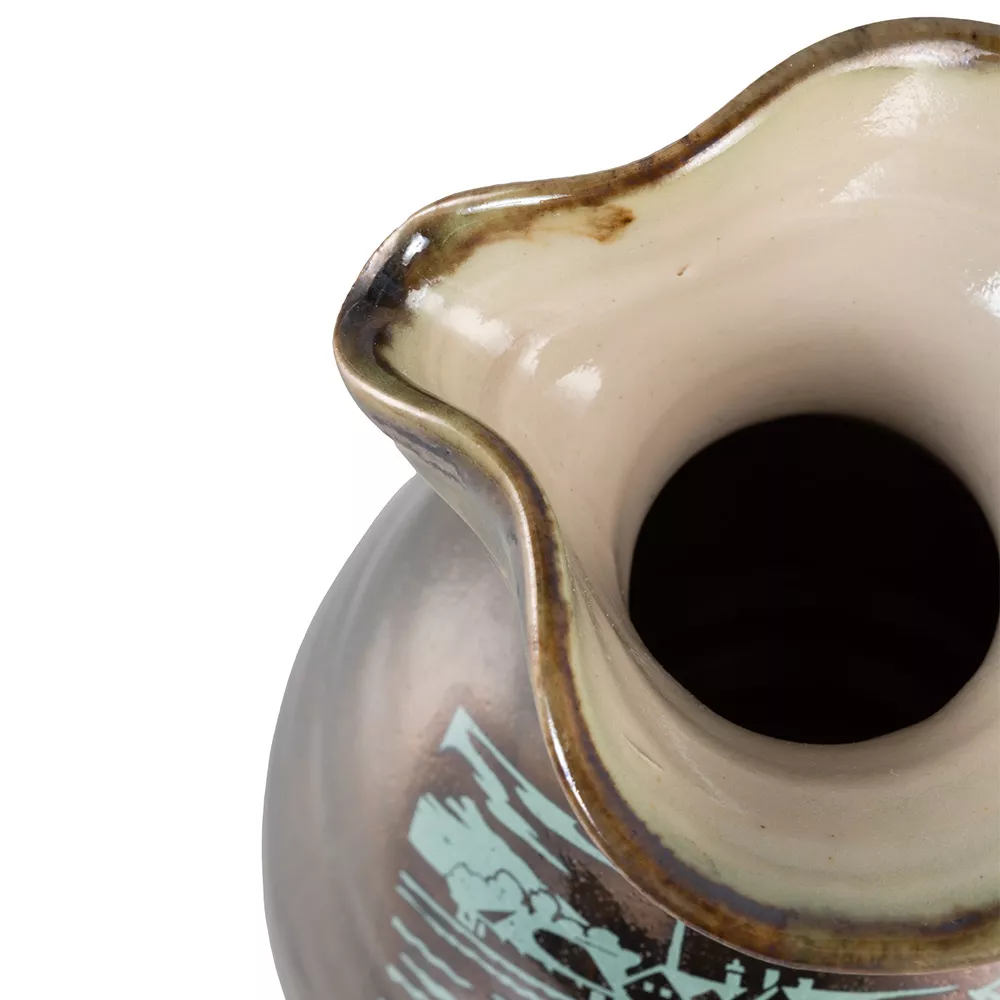 Laphroaig jug lip