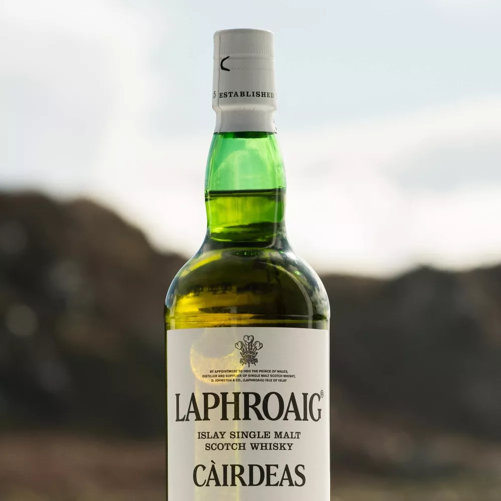 Cairdeas 2023 teaser bottle image
