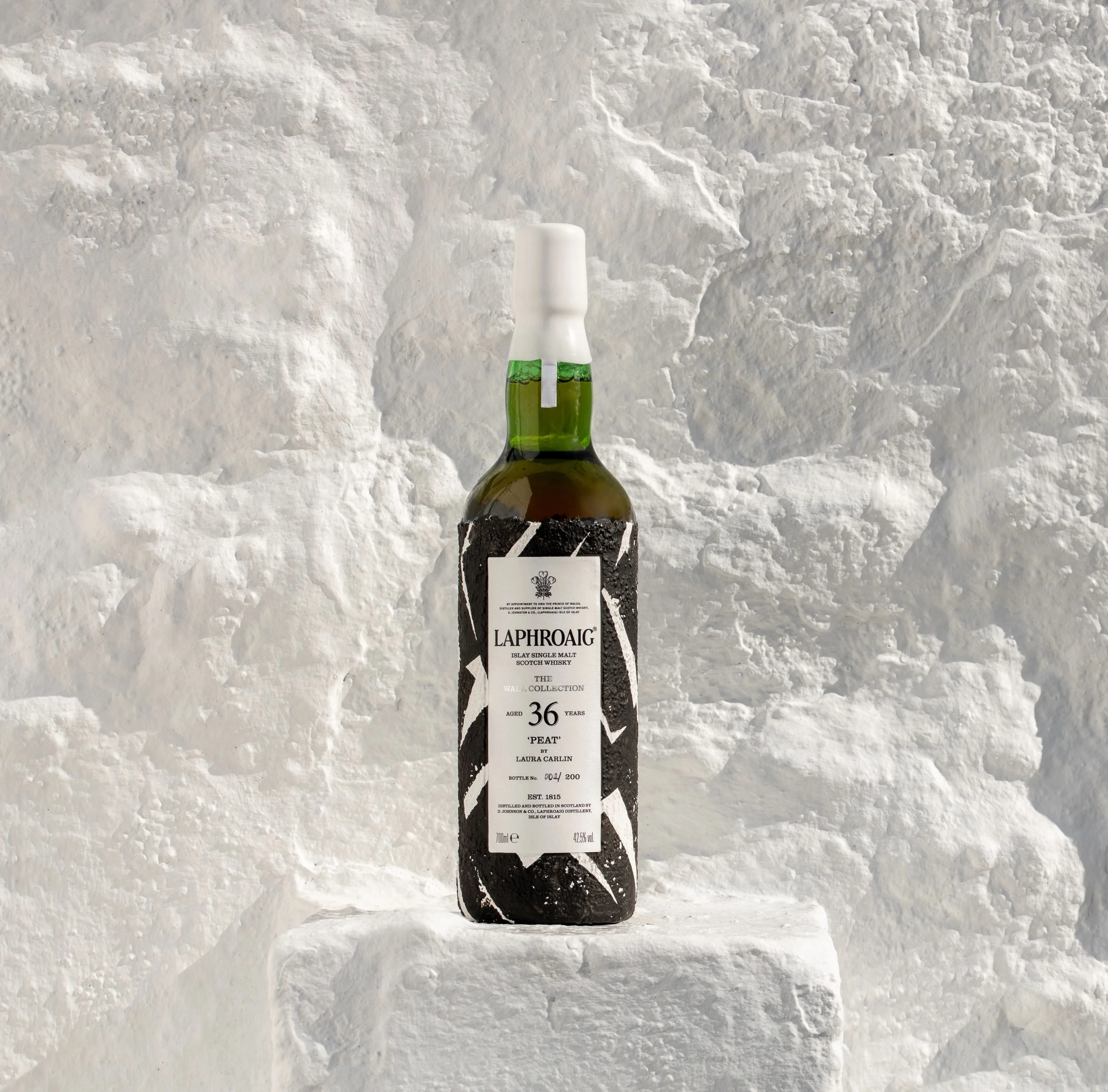 Laphroaig36YearOldWallCollection_BottleBeautyShot