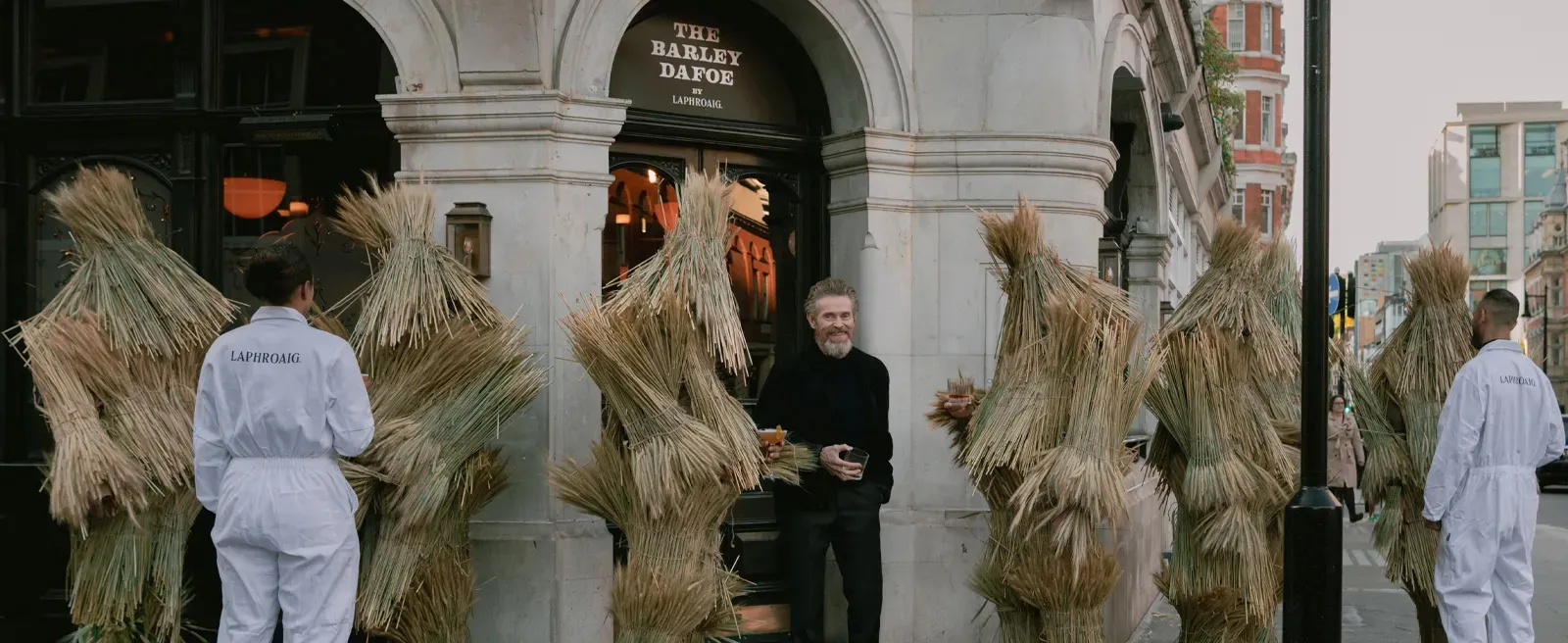 Barley Costume Performance Street Event Distillery Staff Urban Setting Laphroaig