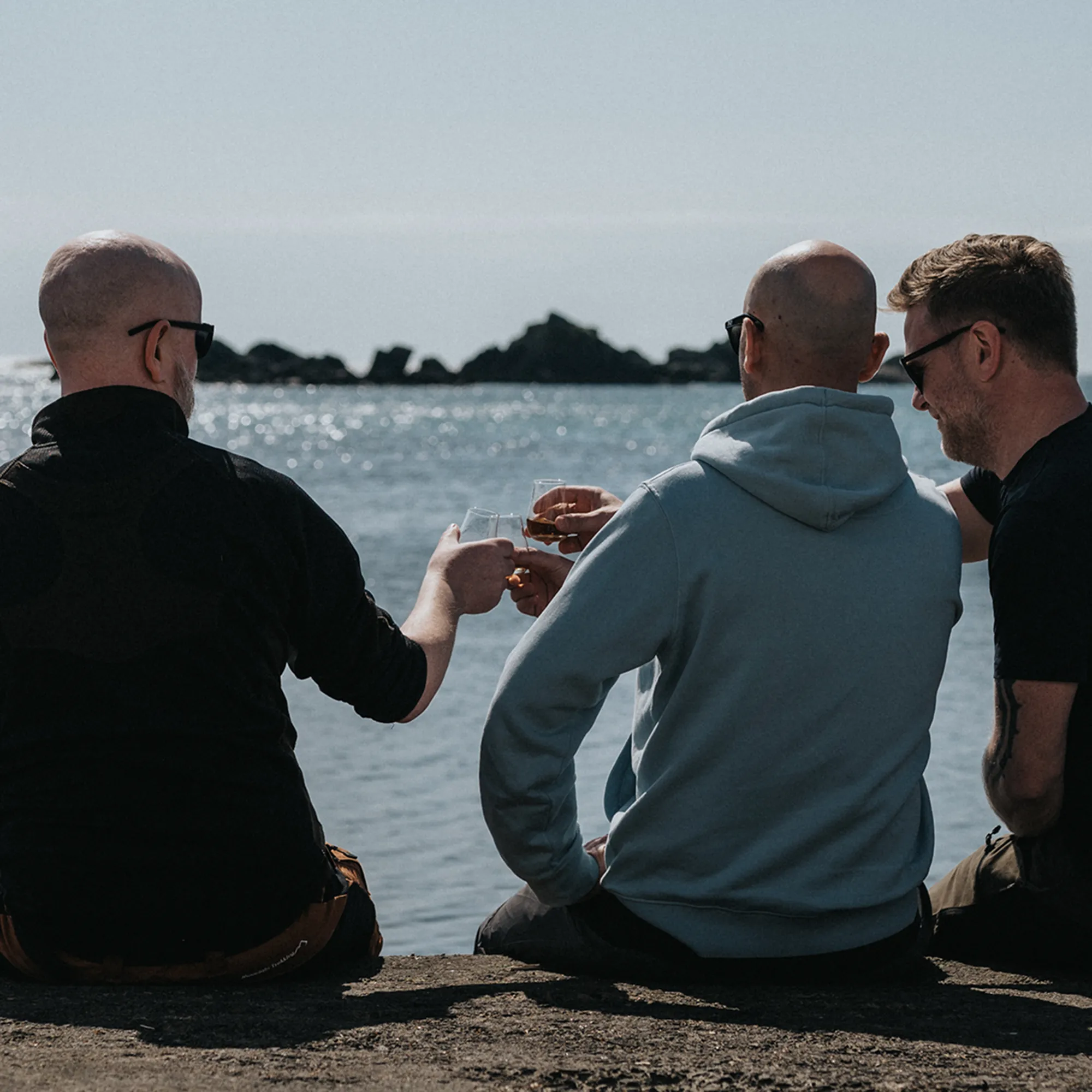 Laphroaig Cairdeas Bottle Toast Friend Square